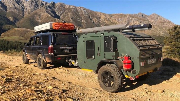 Treler Perkhemahan Jeep Off Road